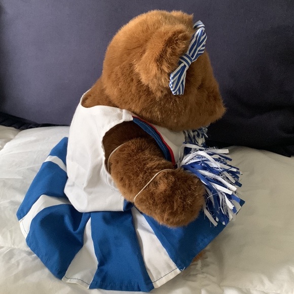Cheerleader Bear NWT, Pawsenclaws Co., 6-piece outfit, Pom Poms & Cheer Necklace - Picture 3 of 15